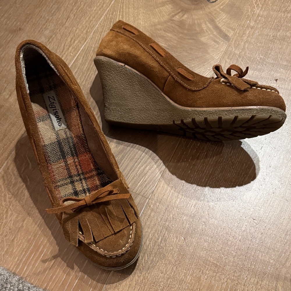 Zigi Soho Tan Suede Wedge Shoes